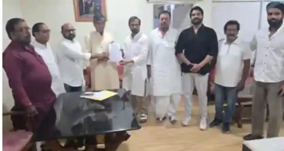बांकीपुर उपचुनाव: RLJP ने तनवीर आलम को बनाया उम्मीदवार, प्रिंस पासवान ने सौंपा पार्टी सिंबल...