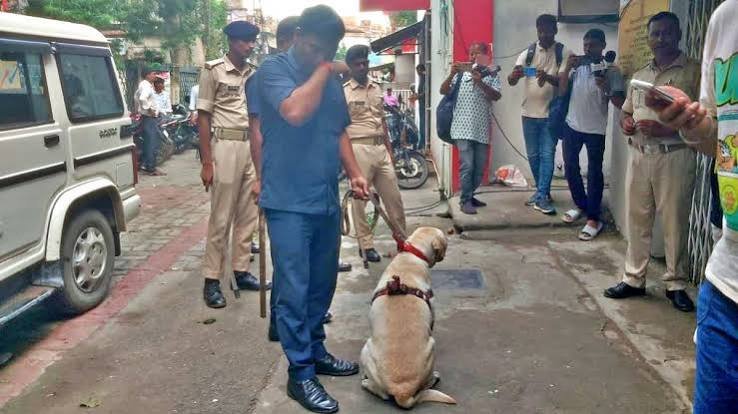 पटना में बम की धमकी से हड़कंप..CM आवास, सचिवालय और दानापुर के 4 स्कूल खाली...