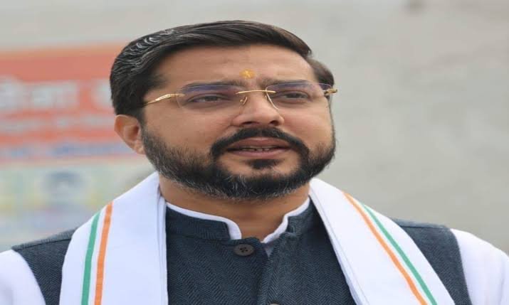 UP 2027 से पहले इंडिया गठबंधन में खटपट: इमरान मसूद के 'अकेले चुनाव' वाले बयान पर तनुज पुनिया ने लगाई रोक
