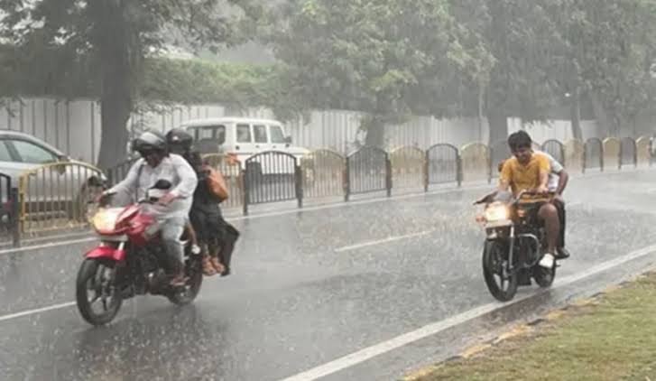 झारखंड में 13 जुलाई तक भारी बारिश का अलर्ट, 14-15 को वज्रपात की चेतावनी...