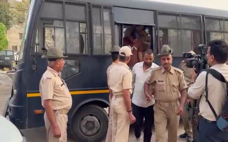 मुख्य सचिव का नाम लेकर नौकरी के नाम पर ठगी करने वाला जालसाज गिरफ्तार, फर्जी जॉइनिंग लेटर बरामद