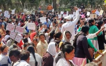 झारखंड में स्वास्थ्य कर्मियों का विरोध तेज: काले बिल्ले से शुरू हुआ आंदोलन, महीने के अंत में सचिवालय घेरेंगे...