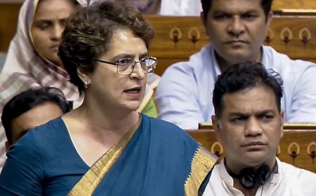 'दिल बदलिए प्रधानमंत्री जी'... पेपर लीक पर संसद में बरसीं प्रियंका गांधी