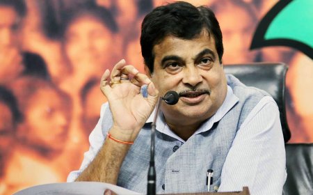"हवा में दौड़ेगी बस" वाले गडकरी के बयान पर JMM का तंज: कहीं ये भी E-20 पेट्रोल से तो नहीं चलेगी?