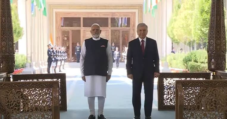 PM मोदी और उज्बेकिस्तान के राष्ट्रपति मिर्जियोयेव की ताशकंद में बड़ी बैठक, संबंध अब कॉम्प्रिहेंसिव स्ट्रैटेजिक पार्टनरशिप तक, व्यापार-ऊर्जा-तकनीक पर अहम फैसले