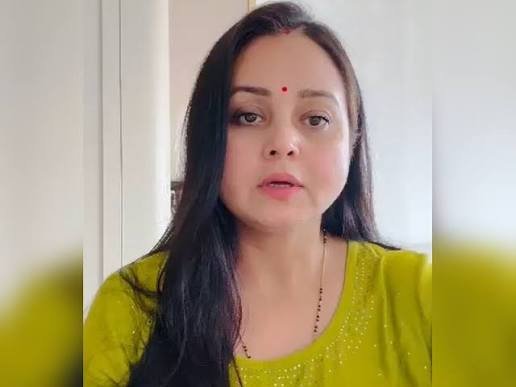 आरक्षण समीक्षा पर सियासी घमासान, लालू की बेटी रोहिणी आचार्य बोलीं- जब तक गैर बराबरी है, तब तक समीक्षा उचित नहीं, संतोष सुमन-चिराग विवाद पर निशाना