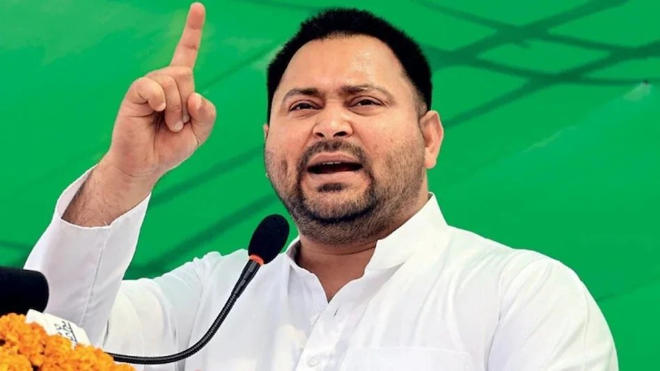 सिवान AK-47 फायरिंग पर तेजस्वी का 'राजभवन मार्च'...पिताजी वाला फॉर्मूला, क्या मिलेगा पॉलिटिकल माइलेज?