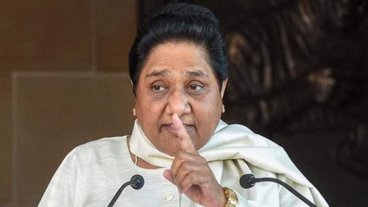 1995 में बीजेपी के समर्थन से पहली बार CM बनी थीं मायावती, बनी थीं राज्य की पहली दलित महिला सीएम
