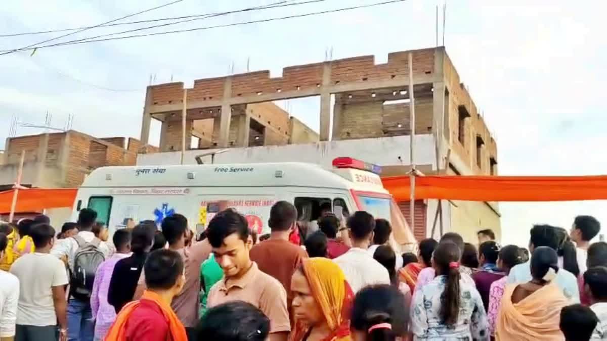 लखीसराय में अशोक धाम मंदिर के पास भगदड़: बिजली के पोल गिरने की अफवाह से 8 महिला श्रद्धालुओं की मौत, 9 घायल