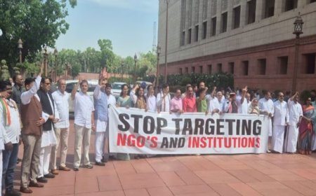 FCRA संशोधन बिल 2026 पर संसद में हंगामा...विपक्ष बोला- अल्पसंख्यकों को निशाना