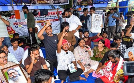 JPSC प्रोटेस्ट: 14 दिन से सड़कों पर छात्र, CJP के अभिजीत दीपके बोले- 'खाना बांट रहे, पूरी मांगों के साथ हैं'