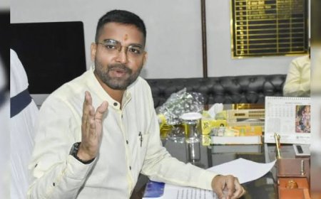 दीपक प्रकाश का मंत्री पद बचा, लेकिन 2027 के बाद फिर फंसेगा पेंच?