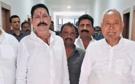 बिहार में नई सियासी हलचल: मोकामा विधायक अनंत सिंह ने पटना में नीतीश कुमार से की मुलाकात