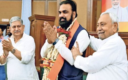 PK और तेजस्वी के माइंड गेम से NDA की साख पर सवाल, क्या सुपर CM बनकर लौटेंगे नीतीश?