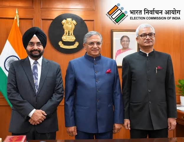 वोटर लिस्ट विवाद पर चुनाव आयोग की दो टूक सफाई, कहा- ज्ञानेश कुमार के फैसले पर कोई मतभेद नहीं, सुप्रीम कोर्ट ने भी माना सही