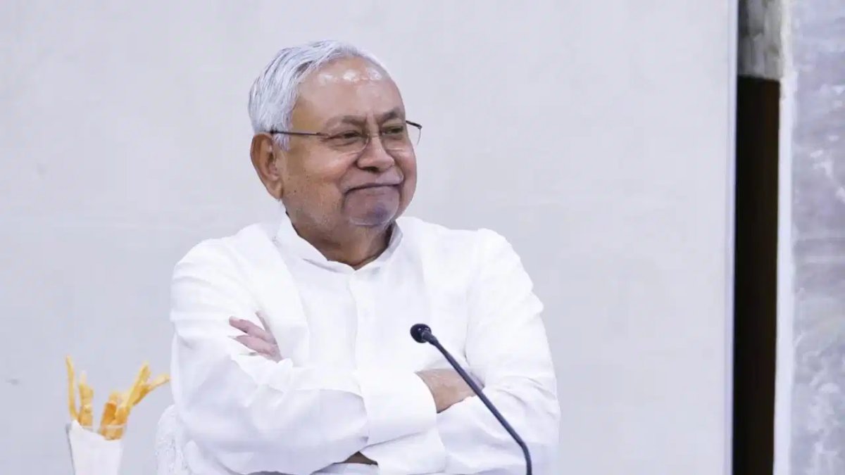 JDU का नाम बदलकर जनता दल नीतीश करने का प्रस्ताव - योगदान को स्थायी सम्मान देने की बात, विपक्ष ने बताया ब्रांड नीतीश को भुनाने की कोशिश