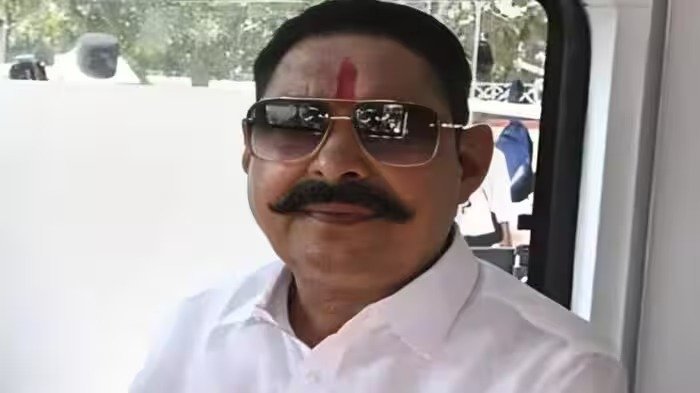 पटना स्नातक MLC चुनाव में JDU में दो गुट? अनंत सिंह ने नीरज कुमार की जमानत जब्त कराने का किया ऐलान, टूट की अटकलों के बीच नीतीश पहुंचे ललन सिंह के आवास, घंटों चली बैठक