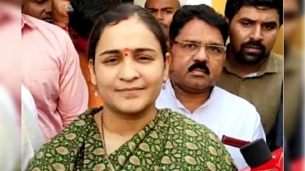 गोमतीनगर हिट एंड रन केस में सियासत तेज - अपर्णा यादव ने बताया लव जिहाद, SP बोली महिला आयोग उपाध्यक्ष को ऐसी भाषा नहीं बोलनी चाहिए