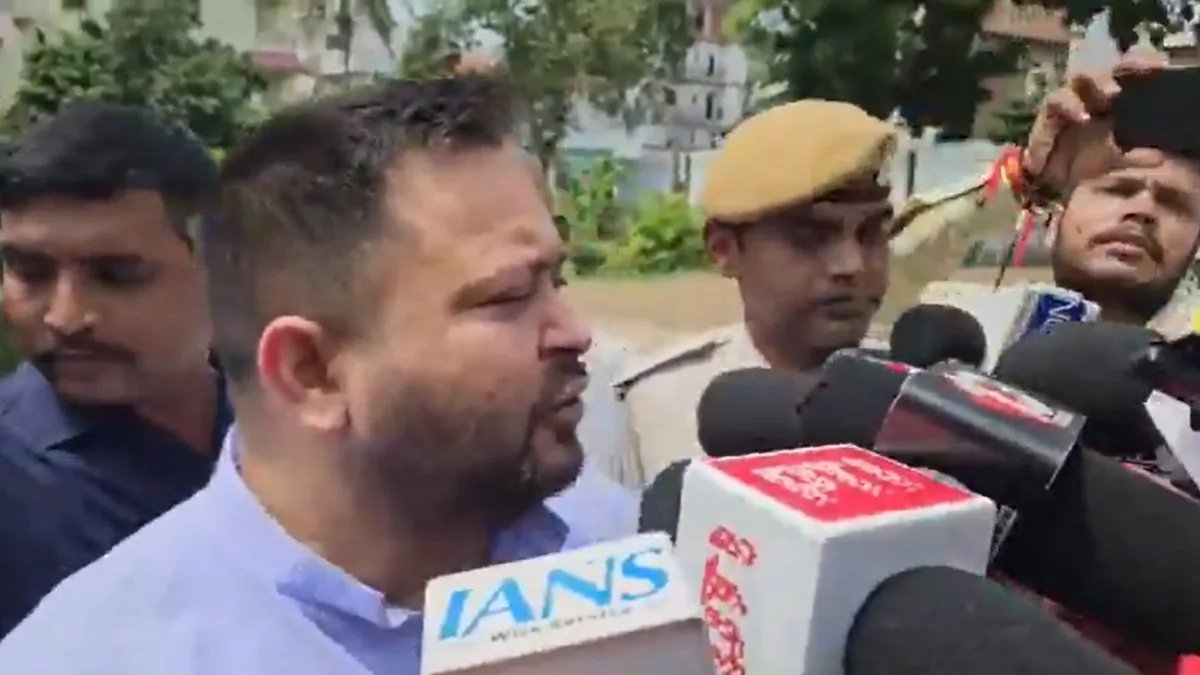 बिहार की बाढ़ को राष्ट्रीय आपदा घोषित करो, तेजस्वी ने केंद्र से मांगे 5000 करोड़