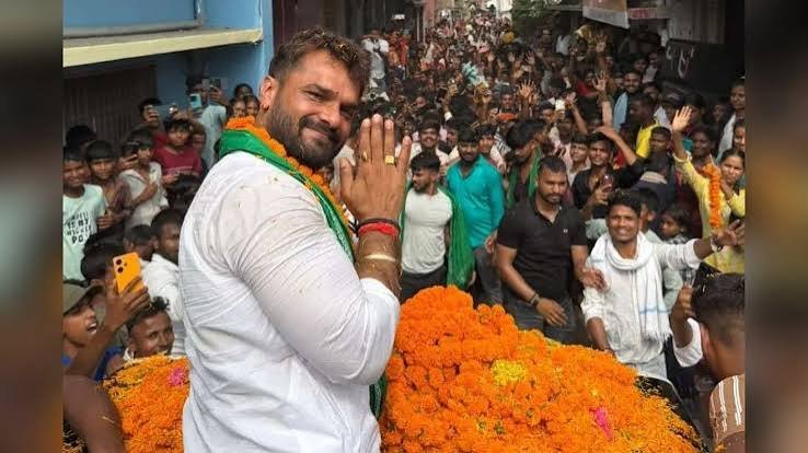 बिहार बाढ़ पर खेसारी लाल यादव के ट्वीट से मचा बवाल, 2 हफ्ते बाद बोले- बिहार को मत भूलो, यूजर्स ने घेरा- छपरा में कहां हैं?