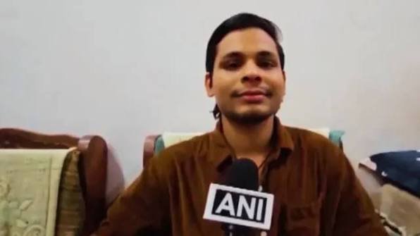 सोशल मीडिया की शेखी पड़ी भारी, हिंदुत्व इन्फ्लुएंसर स्वतंत्र भारद्वाज बुलंदशहर से हिरासत में