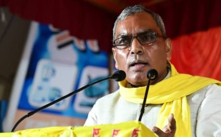 UP को चार हिस्सों में बांटने वाले ओमप्रकाश राजभर के बयान पर बृजभूषण शरण सिंह का जवाब - बोले छोटा राज्य फायदे का या नुकसान का, इतना छोटा विषय नहीं कि तुरंत टिप्पणी कर दूं