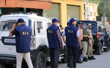 J&K में NIA की बड़ी कार्रवाई - लश्कर साजिश केस में 5 जिलों के 10 ठिकानों पर छापा, OGW नेटवर्क का भंडाफोड़
