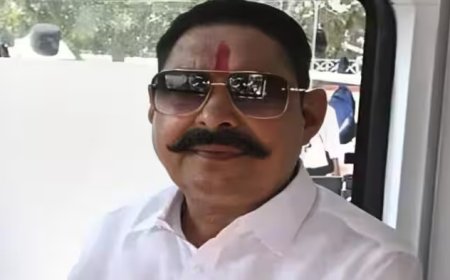 पटना स्नातक MLC चुनाव में JDU में दो गुट? अनंत सिंह ने नीरज कुमार की जमानत जब्त कराने का किया ऐलान, टूट की अटकलों के बीच नीतीश पहुंचे ललन सिंह के आवास, घंटों चली बैठक