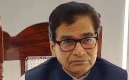 निष्पक्ष चुनाव हुए तो 2027 में BJP 50 सीट भी नहीं जीत पाएगी - सैफई में रामगोपाल यादव का बड़ा हमला, बोले - UGC से कुछ मिला नहीं, UCC लागू हो सकता है क्या, UPI पर टैक्स जनता की जेब पर डाका