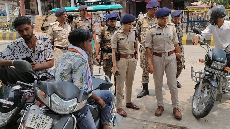 बिहार में महिलाओं की ढाल बनीं 'पुलिस दीदी', अभय ब्रिगेड ने 1 महीने में 790 मनचलों को सिखाया सबक, CM सम्राट चौधरी ने दी 1000 स्कूटी