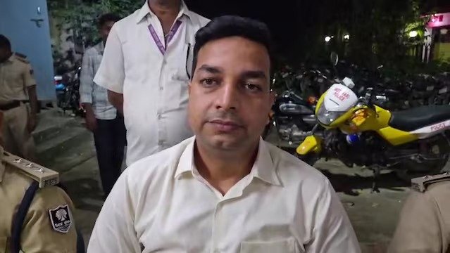 बिहार बंद से पहले एक्शन में मोतिहारी प्रशासन, कोचिंग संचालकों-छात्रों संग SDM-SDPO की मीटिंग, SIR पर लिया फीडबैक