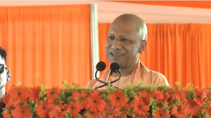 CEC ज्ञानेश कुमार को हटाने की मांग पर INDIA गठबंधन का धरना, CM योगी का पलटवार - "जीते तो पुरुषार्थ, हारे तो EVM और EC को दोष, ये कांग्रेस की नियति"