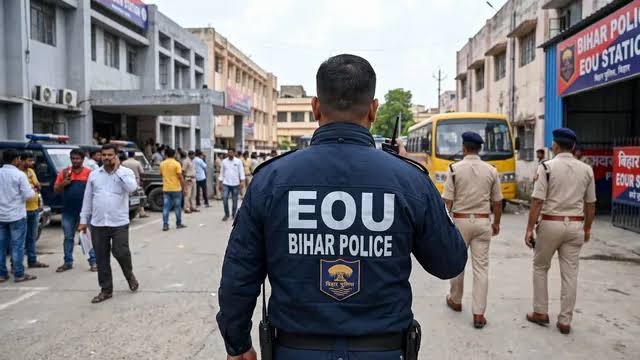  मोतिहारी में बीजेपी नेता रिंकू पाठक के ठिकानों पर EOU की रेड - आवास, गैस एजेंसी पर छापेमारी, केसरिया नगर पंचायत मुख्य पार्षद पति, संपत्ति पर सवाल