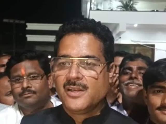 UP में सपा को बड़ा झटका, बागी विधायक राकेश प्रताप सिंह 14 अक्टूबर को BJP में होंगे शामिल, स्मृति ईरानी रहेंगी मौजूद