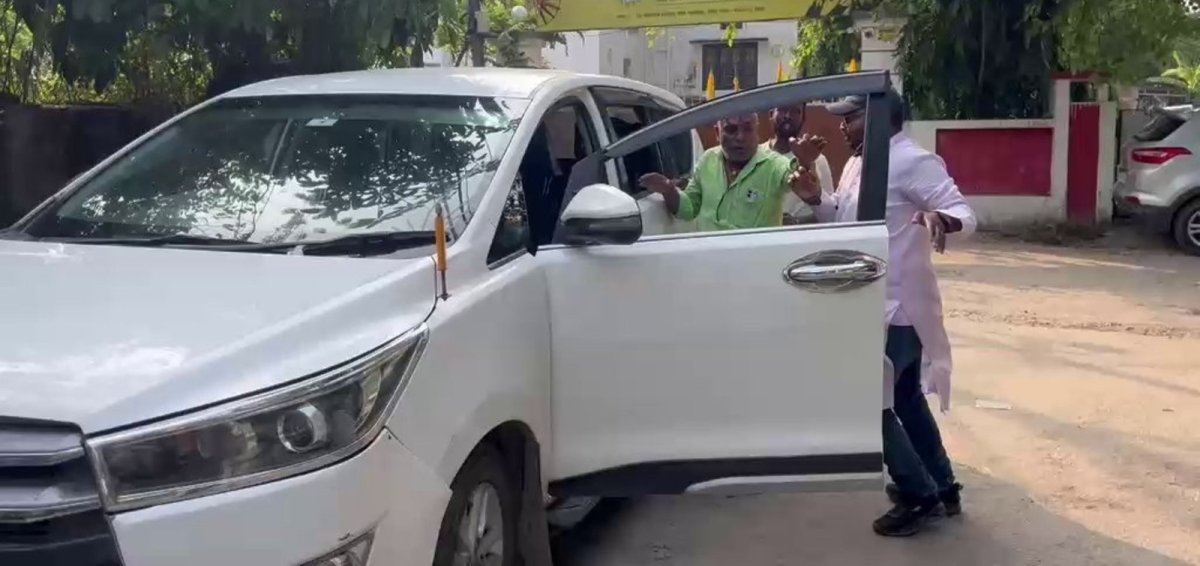 Jan Suraaj में बवाल - प्रदेश अध्यक्ष Manoj Bharti के साथ मारपीट, कॉलर पकड़कर खींचा, गाड़ी में बैठे थे तभी हुआ हमला, Vehicle Vendor पर आरोप, 2 साल से बकाया है 70 लाख?