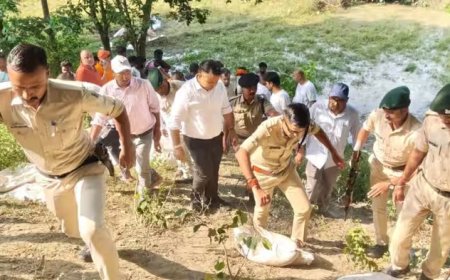  गोपालगंज के हीरो बने IPS विनय तिवारी: रात भर खुद उठाई रेत की बोरी, 24 घंटे बांध पर डटे रहे, बाढ़ से बचाया जिला
