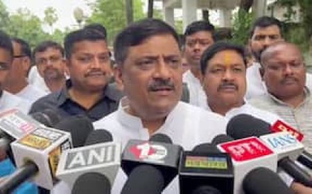  पटना स्नातक जीत के बाद JDU में सुलह की कोशिश - संजय झा ने ललन सिंह को बताया वरिष्ठ सम्मानित नेता, कहा छोटी बातें होती हैं, नीरज-ललन विवाद पर विराम लगाने की पहल