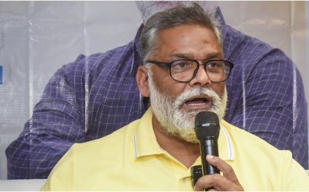 सारण में बाढ़ से 16 मौतें, छपरा डूबा तो भड़के पप्पू यादव - बोले, बिहारियों से इतनी नफरत क्यों, सब मदद से दूर क्यों?